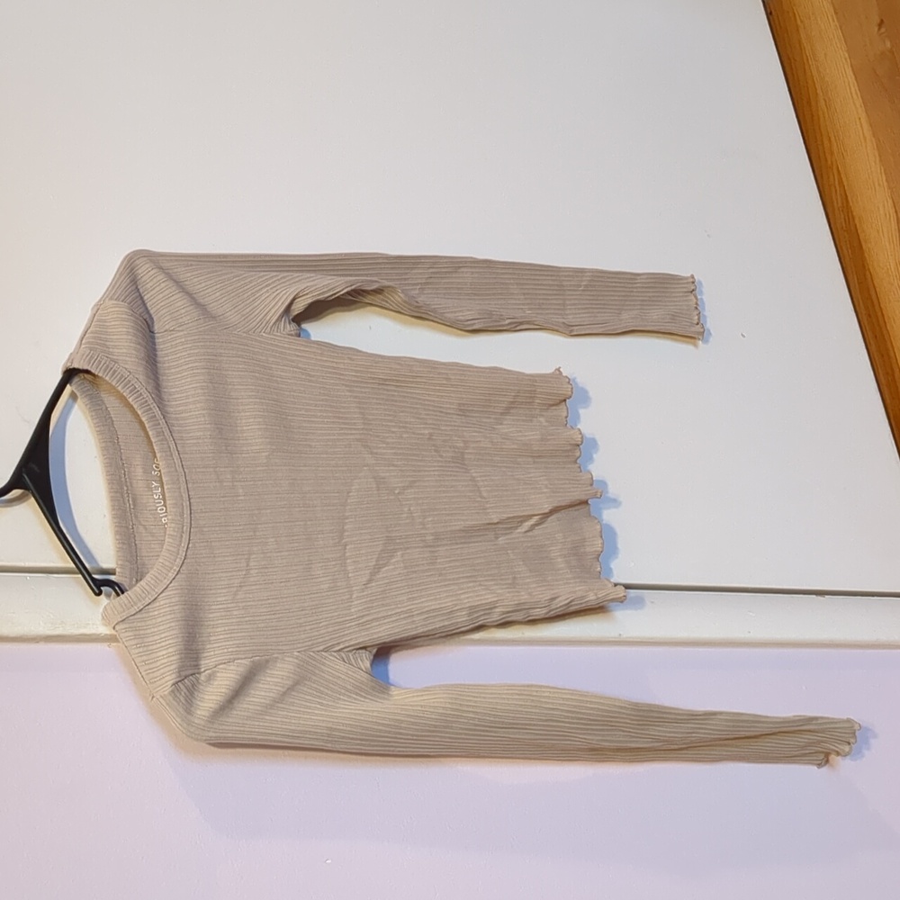 Aeropostale Seriously Soft Ribbed Tee in Cream